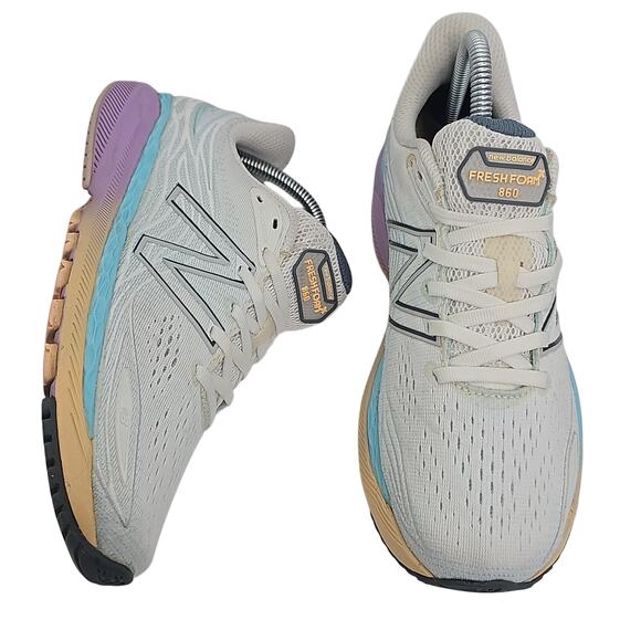 New Balance Fresh Foam 860 v12 White Gradient Blue Womens 8 B Running Shoes - Picture 1 of 7